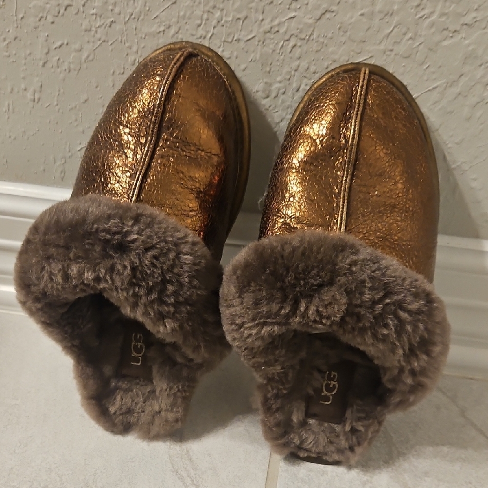 UGG Kids Shiny Bronze Slippers
